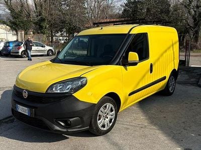 Usata Fiat Doblò 95 CV (69 kW) 2018 Giallo Monovolume
