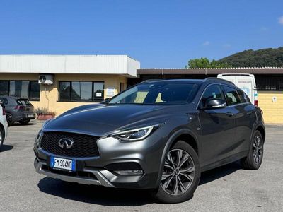 Infiniti QX30