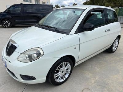 Usata Lancia Ypsilon 75 CV (55 kW) 2011 Bianco Utilitaria