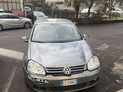 Usata VW Golf IV 101 CV (74 kW) 2005 Berlina