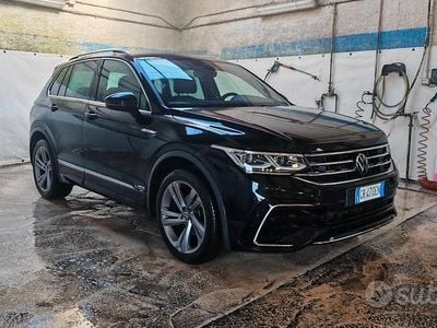 Usata VW Tiguan R-line 150 CV (110 kW) 2023 Nero SUV