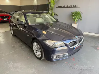Usata BMW 520 Luxury Line 190 CV (139 kW) 2017 Blu Berlina