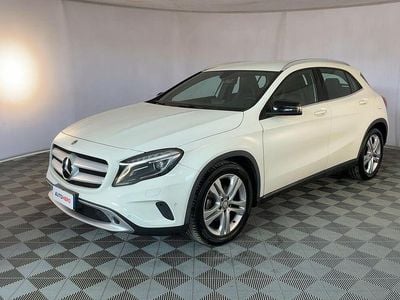 Usata Mercedes GLA220 170 CV (125 kW) 2015 Bianco SUV