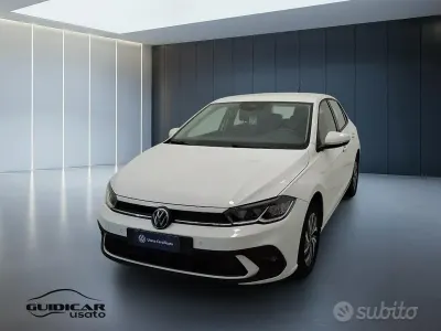 Usata VW Polo Life 90 CV (66 kW) 2023 Bianco Utilitaria
