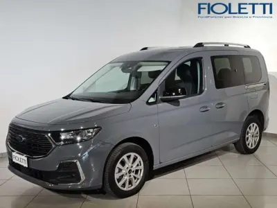 Usata Ford Tourneo Connect Titanium 122 CV (89 kW) 2023 Grigio Monovolume