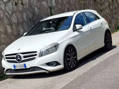 Usata Mercedes A180 109 CV (80 kW) 2013 Bianco Berlina