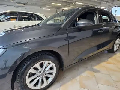 Usata Audi A3 Advanced 150 CV (110 kW) 2020 Grigio Berlina