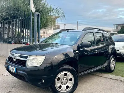 Occasion Dacia Duster Lauréate 110 PK (80 kW) 2012 Zwart SUV