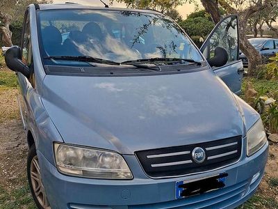 Usata Fiat Multipla 116 CV (85 kW) 2005 Blu Monovolume