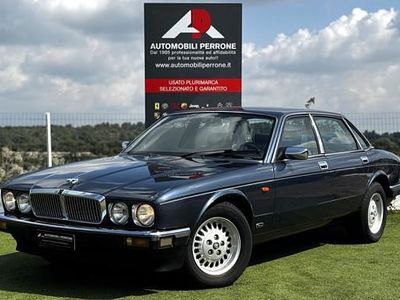 Usata Jaguar XJ6 203 CV (149 kW) 1990 Blu Berlina