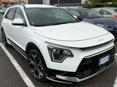 Usata Kia Niro Style 141 CV (103 kW) 2023 Bianco SUV