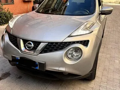 Usata Nissan Juke 110 CV (80 kW) 2016 Grigio SUV