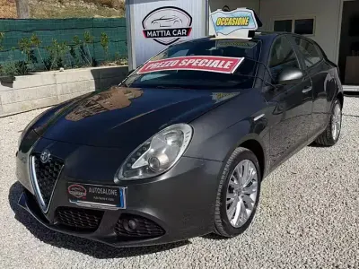 Usata Alfa Romeo Giulietta Progression 105 CV (77 kW) 2010 Grigio Utilitaria