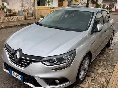 Usata Renault Mégane IV 110 CV (80 kW) 2016 Berlina