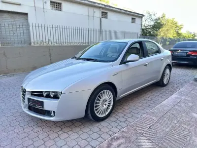 Usata Alfa Romeo 159 Exclusive 150 CV (110 kW) 2009 Argento Berlina