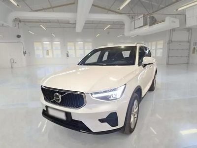 Bianco Usata 2024 Volvo XC40 Core SUV | 33.300 € (Molto cara)