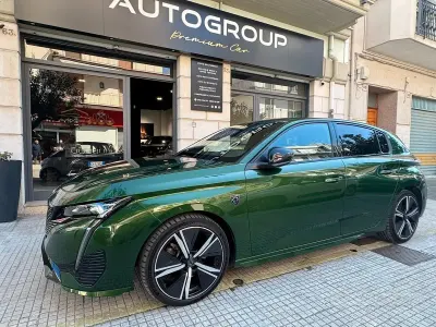 Usata Peugeot 308 GT 131 CV (96 kW) 2022 Verde Berlina