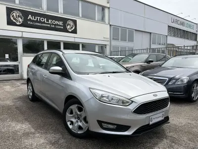 Käytetty Ford Focus Titanium S 120 HP (88 kW) 2017 Harmaa Farmari
