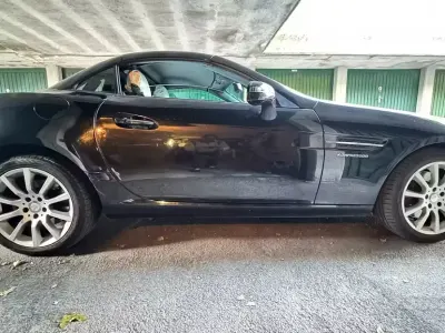 Usata Mercedes SLK250 204 CV (150 kW) 2011 Nero Cabrio