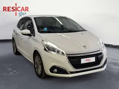 Usata Peugeot 208 Allure 75 CV (55 kW) 2016 Bianco Utilitaria