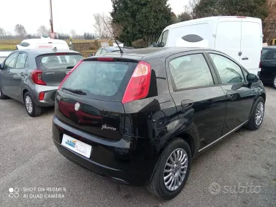 Usata Fiat Grande Punto Dynamic 65 CV (47 kW) 2008 Nero Utilitaria