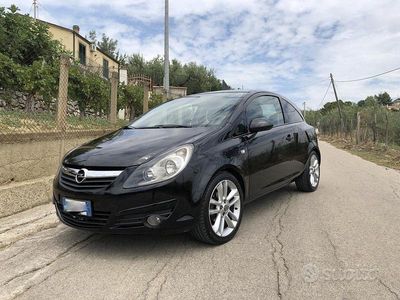 Usata Opel Corsa 2009 Nero Utilitaria