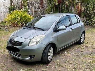 Grigio Usata 2007 Toyota Yaris Utilitaria | 5000 € (Buon prezzo)
