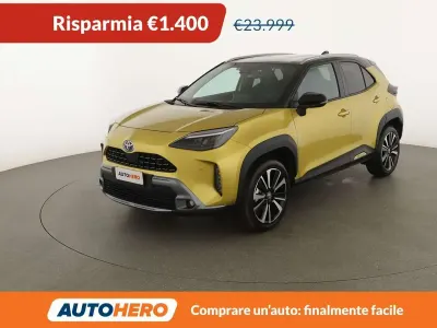 Usata Toyota Yaris Cross 92 CV (67 kW) 2021 Oro SUV