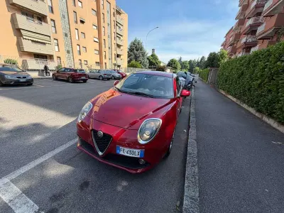 Usata Alfa Romeo MiTo 77 CV (56 kW) 2016 Rosso Utilitaria