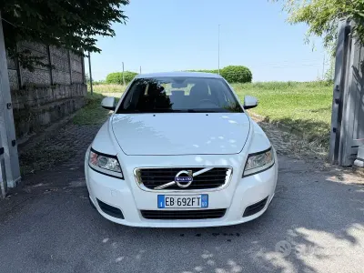 Usata Volvo V50 101 CV (74 kW) 2010 Bianco Station wagon