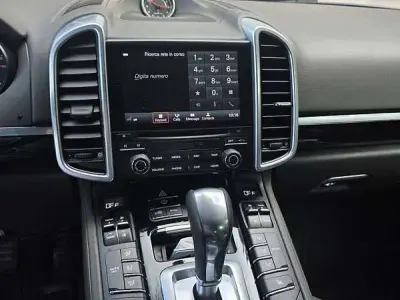 Usata Porsche Cayenne 250 CV (183 kW) 2016 Blu/azzurro SUV