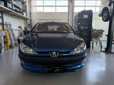 Usata Peugeot 206 S 68 CV (50 kW) 2004 Blu Berlina