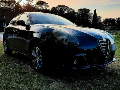 Usata Alfa Romeo Giulietta 109 CV (80 kW) 2012 Nero Utilitaria