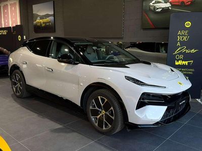 Nuova Lotus Eletre 441 kW (600 CV) 2026 Grigio kaimu SUV