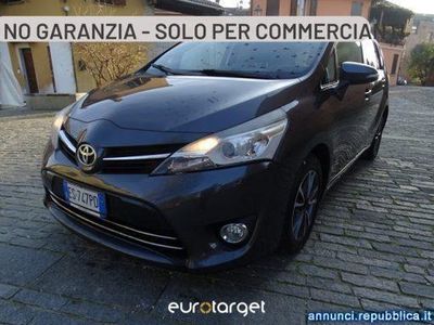 usata Toyota Avensis Verso 2.0 D Active 7 posti Pieve di Cento