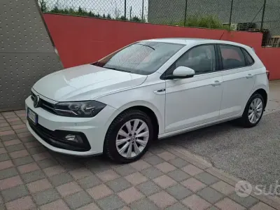 Usata VW Polo R-line 90 CV (66 kW) 2019 Bianco Utilitaria