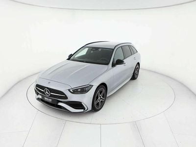 Usata Mercedes C300e Premium Plus 313 CV (230 kW) 2022 Argento metalizzato Station wagon