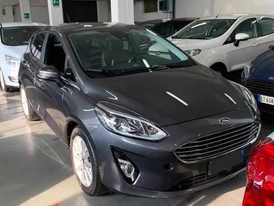 Usata Ford Fiesta 2017 Grigio Berlina