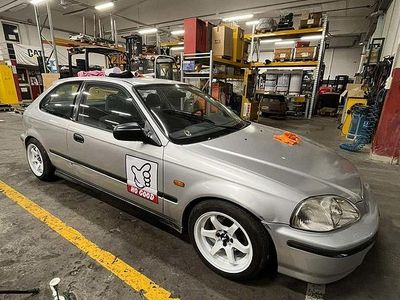 Usata Honda Civic 114 CV (83 kW) 1996 Grigio Berlina