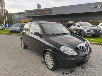 Usata Lancia Ypsilon 70 CV (51 kW) 2006 Nero Utilitaria