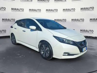Usata Nissan Leaf Acenta 110 kW (150 CV) 2022 Bianco Utilitaria