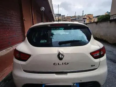 Usata Renault Clio IV Zen 90 CV (66 kW) 2017 Beige Berlina
