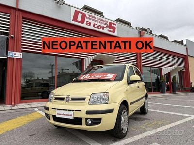 Usata Fiat Panda Active 77 CV (56 kW) 2011 Giallo Utilitaria