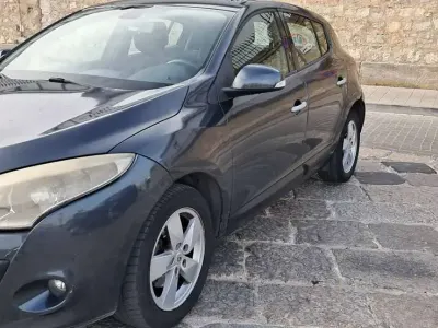 Brugt Renault Mégane Dynamique 110 HK (80 kW) 2009 Sort Sedan
