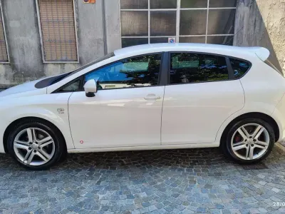 Usata Seat Leon Copa 105 CV (77 kW) 2011 Bianco Utilitaria