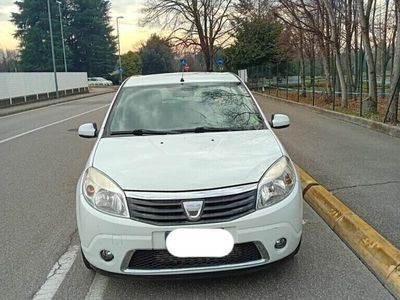 usata Dacia Sandero 1.5 dCi 75CV neopatentati