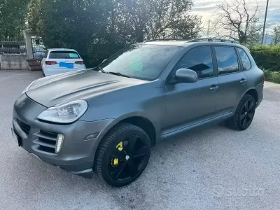 Usata Porsche Cayenne 250 CV (183 kW) 2006 Grigio SUV