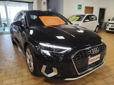 Usata Audi A3 Sportback e-tron 110 CV (80 kW) 2023 Nero mito / metallizzato Utilitaria