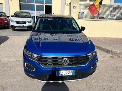 Usata VW T-Roc 150 CV (110 kW) 2019 Blu SUV