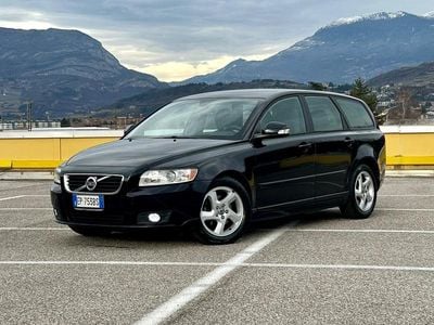 Usata Volvo V50 R-Design 114 CV (83 kW) 2012 Nero Station wagon